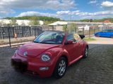 Volkswagen Rotes Cabrio Beetle - Volkswagen Beetle aus 2003