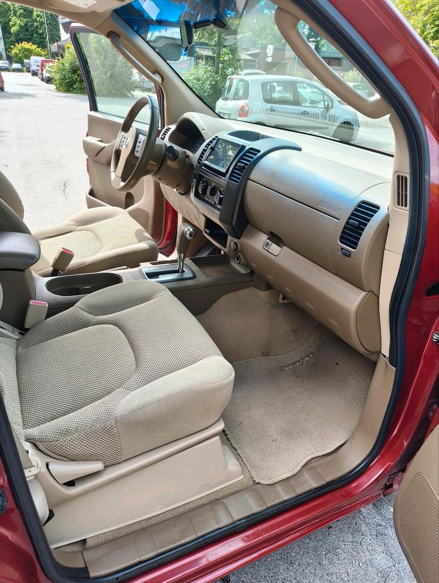 Nissan Frontier 2007 — photo 10