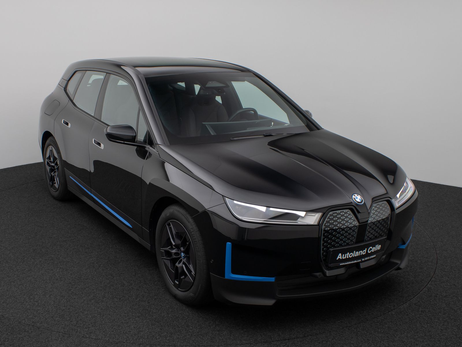 Fahrzeugabbildung BMW iX xD40 Panorama Kamera HiFi Komfort SkyLounge