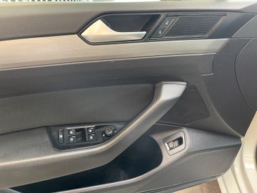 Volkswagen Passat Variant *19%*LED*KAMERA*ACC*AHK*NAVI*SHZ*