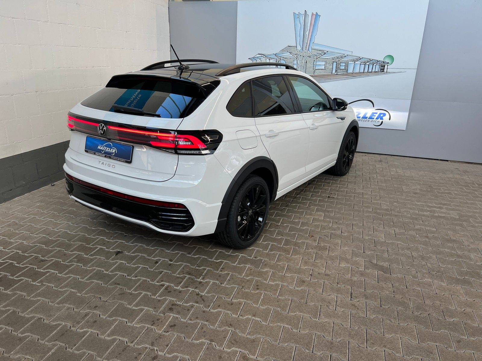 Fahrzeugabbildung Volkswagen Taigo R-Line +IQ.Drive  +Navigation  +Kamera