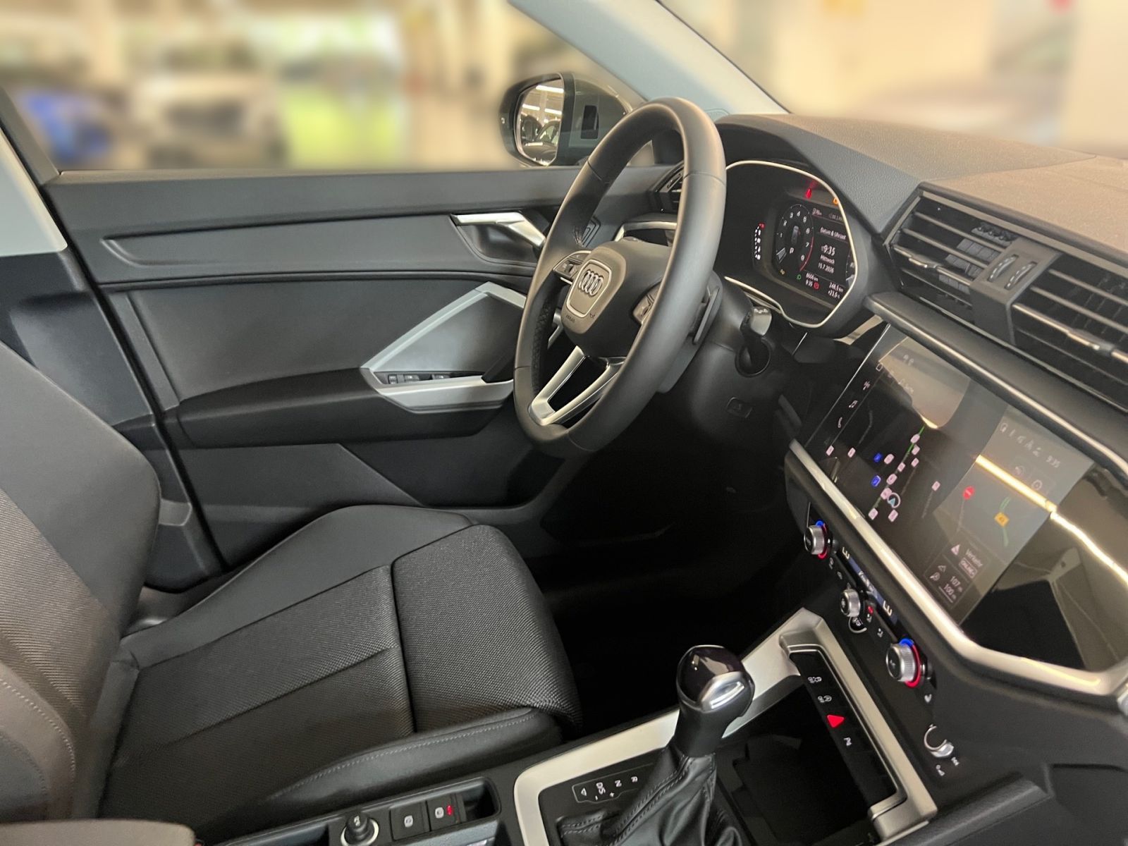 Audi Q3 - Bild 12
