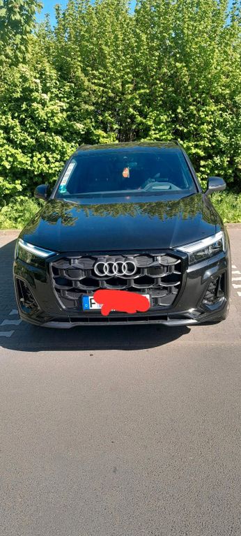 Image of Audi Q7