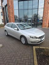 Volvo V60 D4 Automatik, Vollausstattung, Leder - Volvo V60 von privat