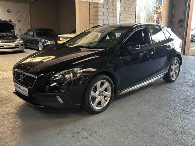 Volvo V40 Cross Country 2.0 Diesel Summum Autom AHK