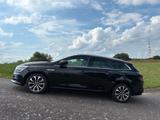 Renault Mégane Grandtour Intens Plug-in Hybrid - Renault Megane Intens mit Hybrid-Antrieb (Benzin/Elektro)
