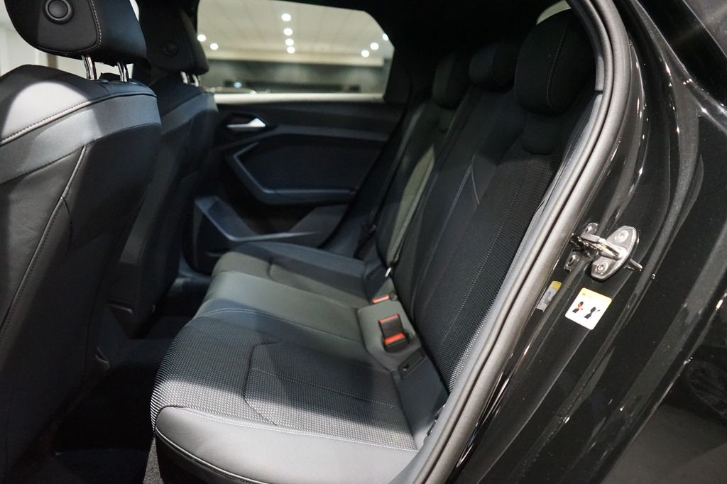 AUDI A1 Sportback 40 TFSI | 2x S line | SONOS | 18" AUDI A1 Sportback 40 TFSI | 2x S line | SONOS | 18"