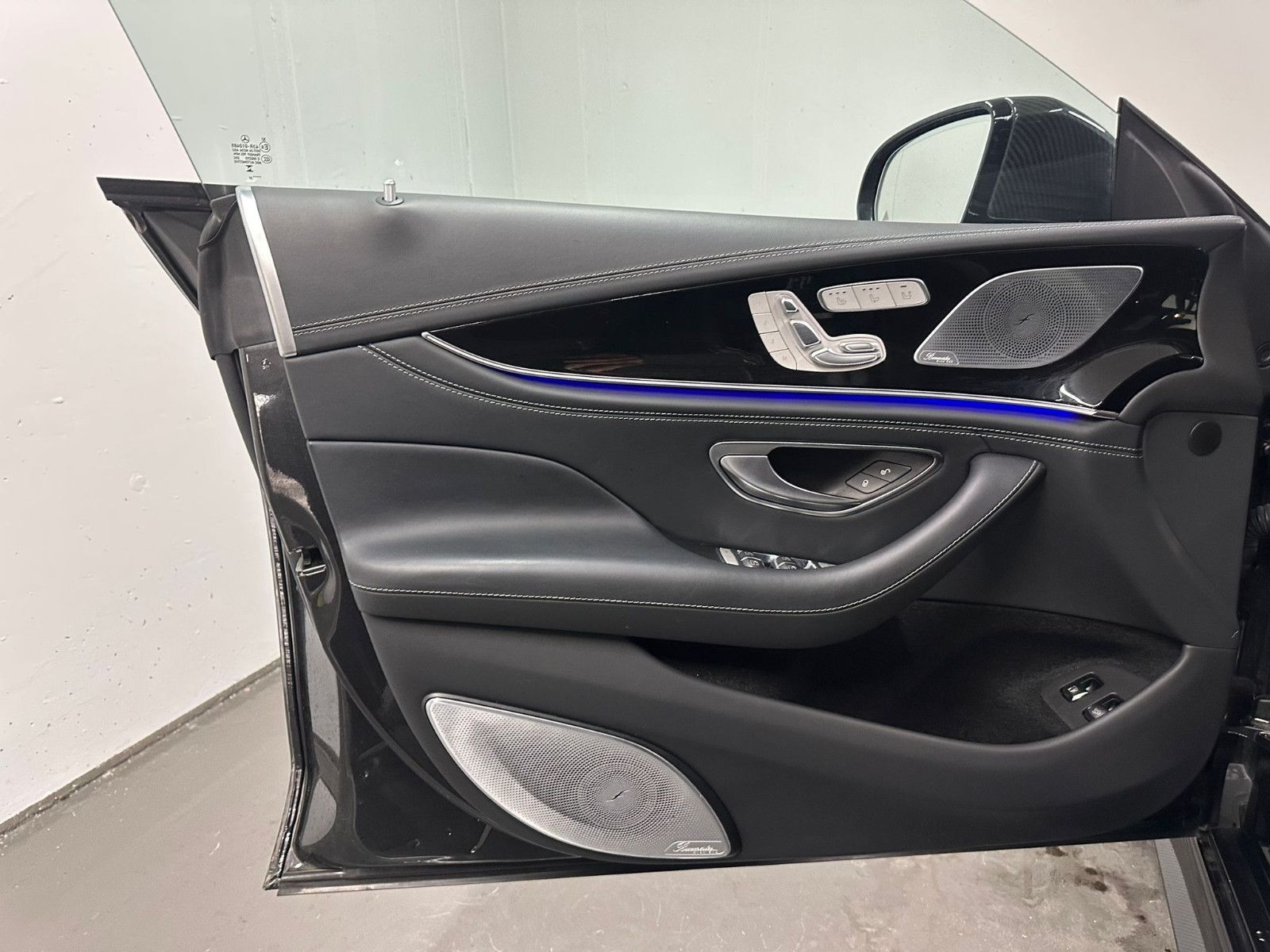 Fahrzeugabbildung Mercedes-Benz GT 63  S E Performance *SHD*CARBON HECKS*HEADUP*