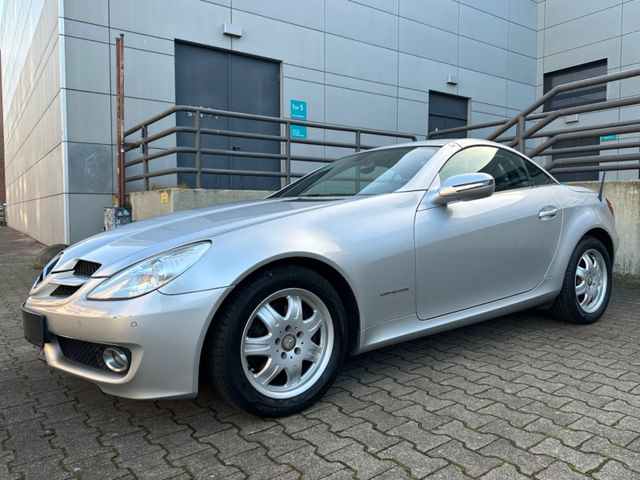 Mercedes-Benz SLK 200 KOMPRESSOR AUTOM. NAVI/KLIMAUT/PDC/LEDER