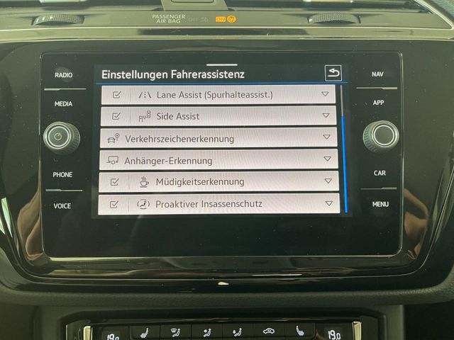 Touran 2.0 TDI DSG Highline Bluetooth Navi LED