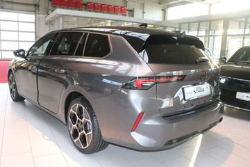 Fotografie 9 des Opel Astra Sports Tourer 1.2 Turbo Automatik GS