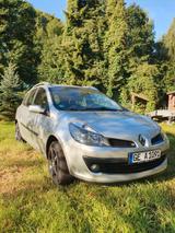 Renault Clio Grandtour by Rip Curl 1.2 16V Eco2 Rip Curl - Renault Clio von privat