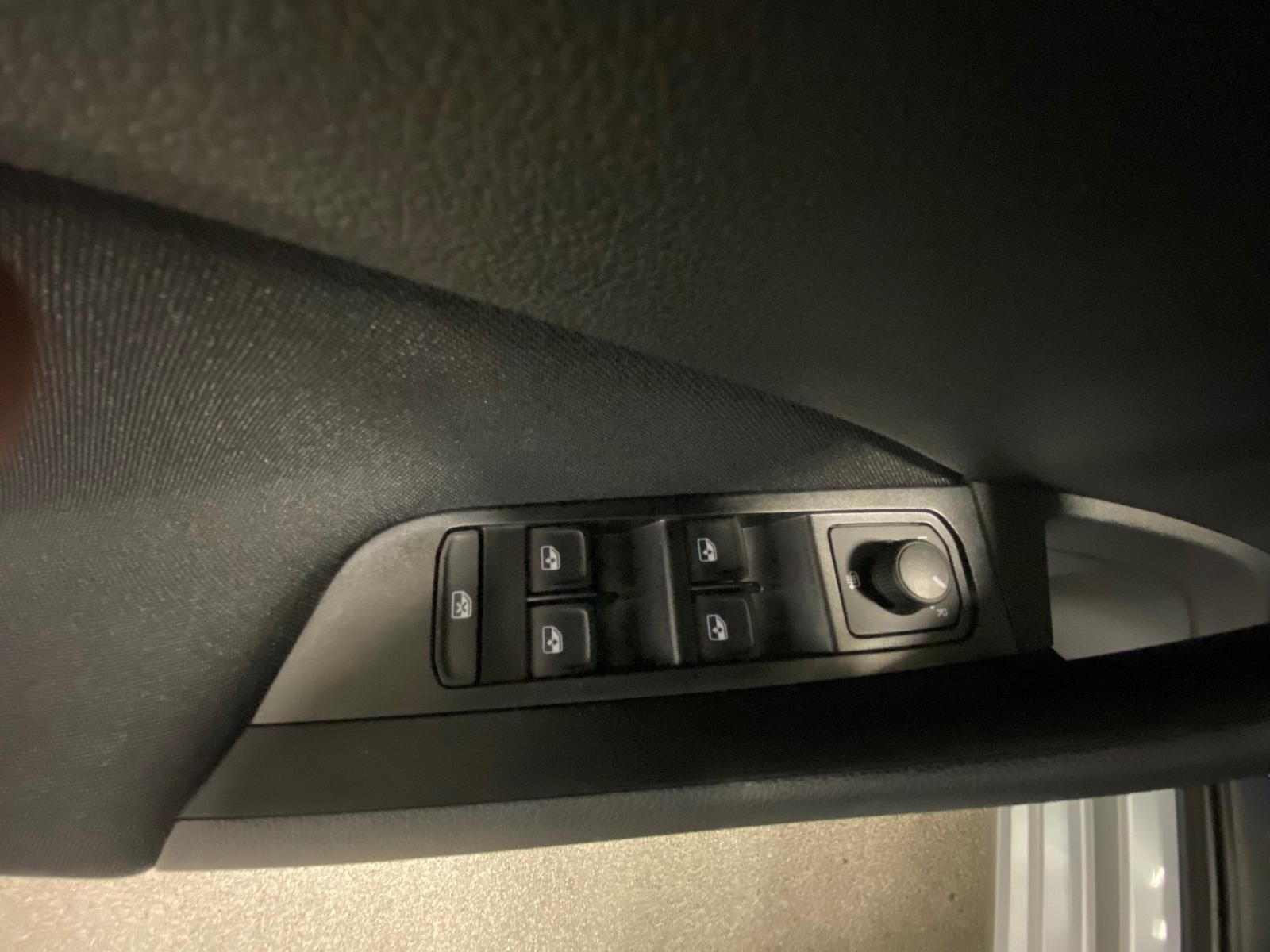 Fahrzeugabbildung SKODA Scala 1.0 TSI Selection APP+KLIMA+RFK+SITZHEIZ++