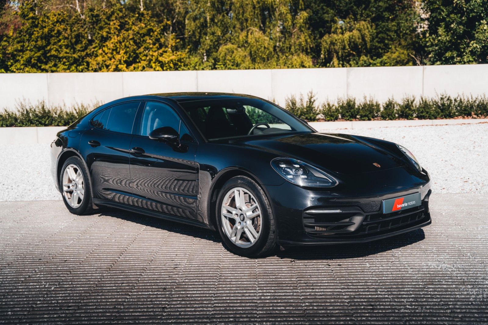 Porsche Panamera Jet Black Metallic / VAT / Sport Chrono