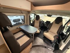 Roadcar R 600*AHK*RFK*MARKISE*