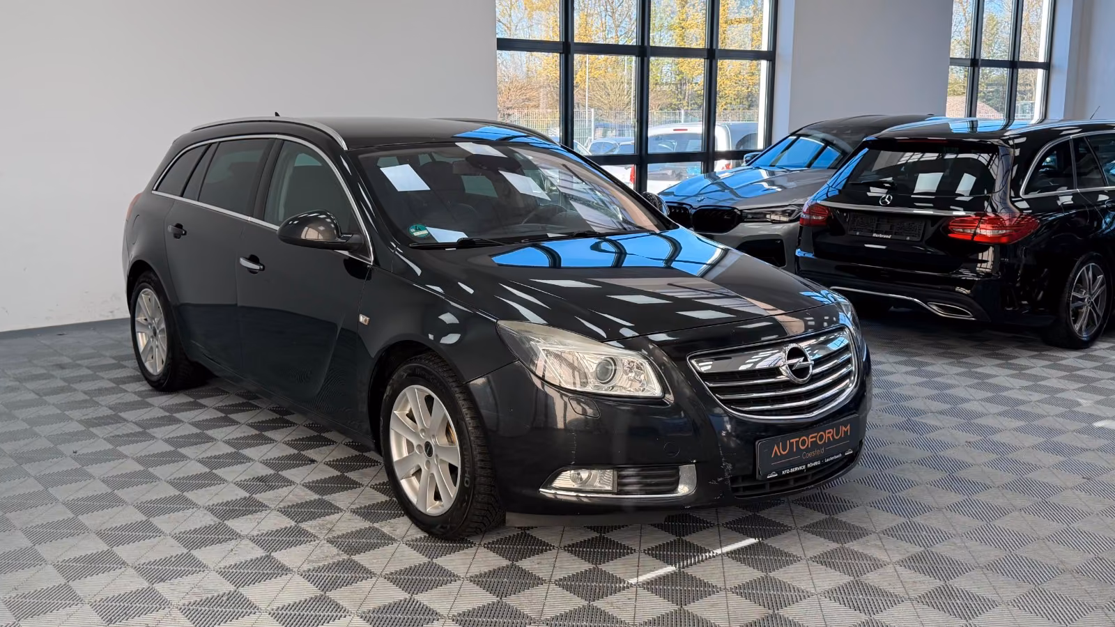 Opel Insignia, 2009
