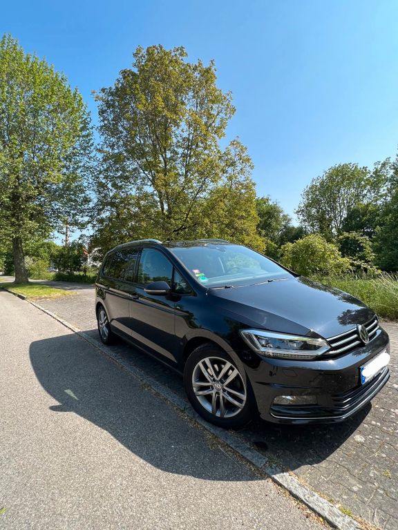 Image of Volkswagen Touran