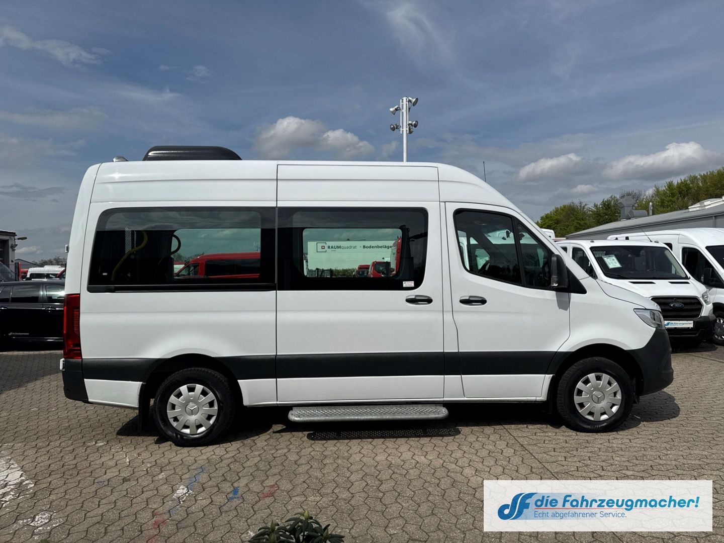 Fahrzeugabbildung Mercedes-Benz Sprinter III Tourer RWD AWD 315 CDI L2 DAB SHZ