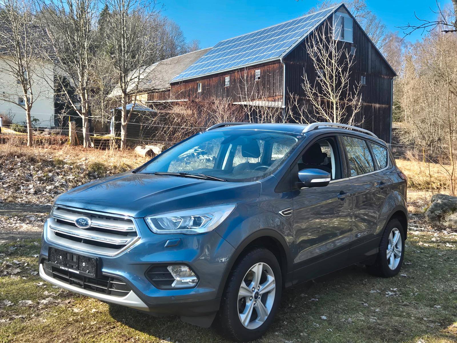 Ford Kuga 2,0Tdci *4x4*Automatik*AHK*Scheckheft*TOP*