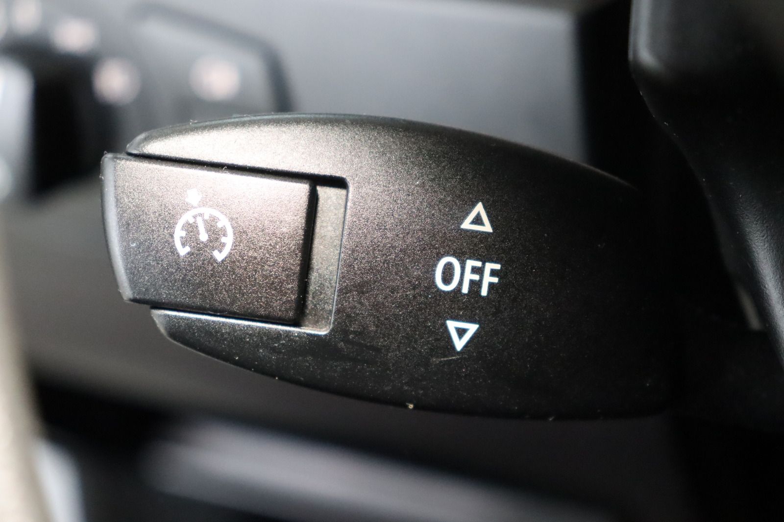 Fahrzeugabbildung BMW 520 i * Sitzhzg. * Tempomat