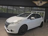 Peugeot 208 Lim. 5-Tür Active KLIMA/EINPARKHILFE/2.Hand