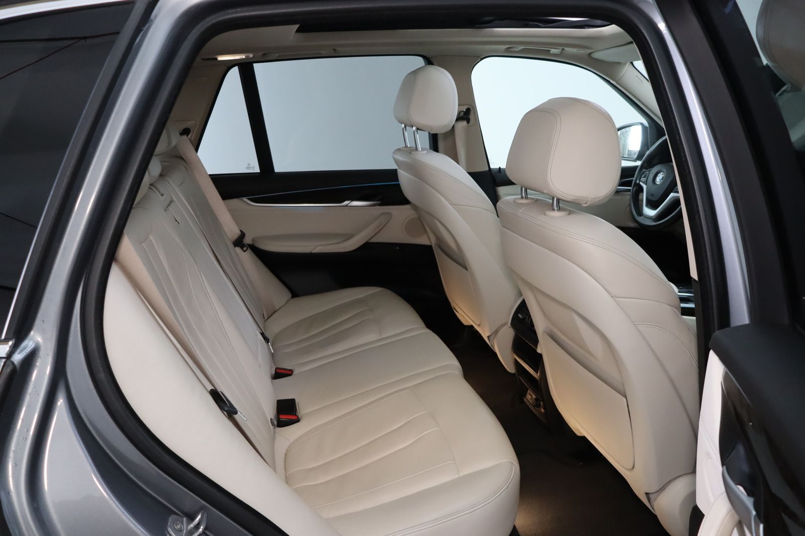 Fahrzeugabbildung BMW X5 xDrive30d * HUD* Pano * Memory * RFK *