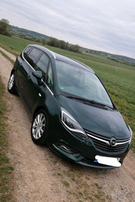 Image of Opel Zafira Tourer