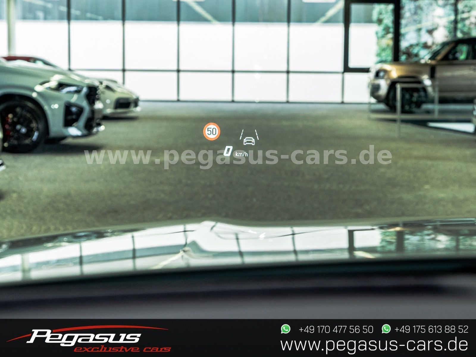 LAMBORGHINI Urus - 44