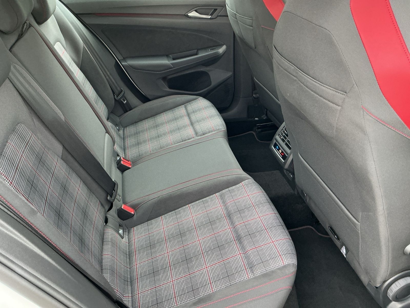 Volkswagen Golf - Bild 16