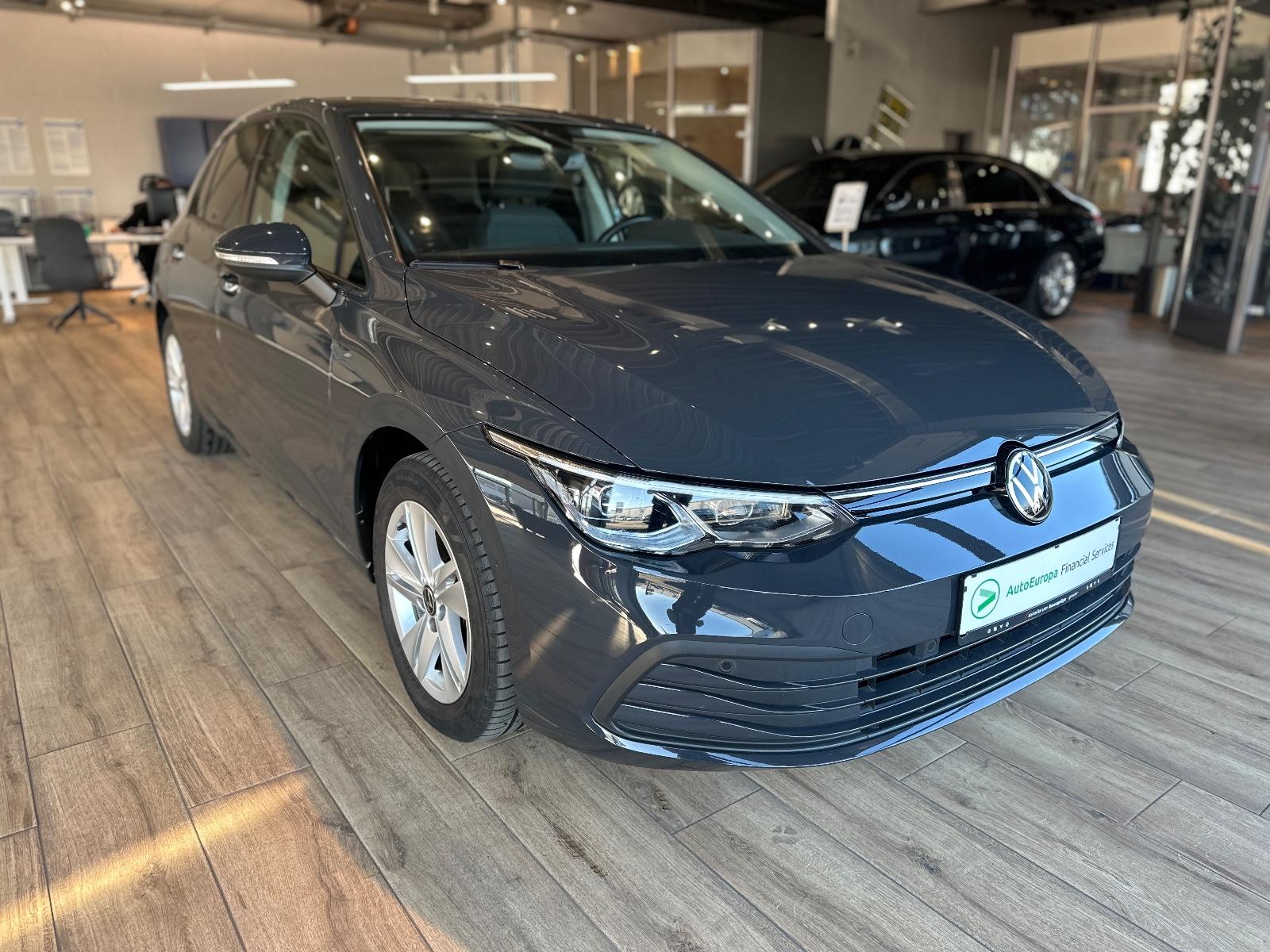 Volkswagen Golf VIII Life/ACC/SIDE-LANE-PARK ASSIST/LED