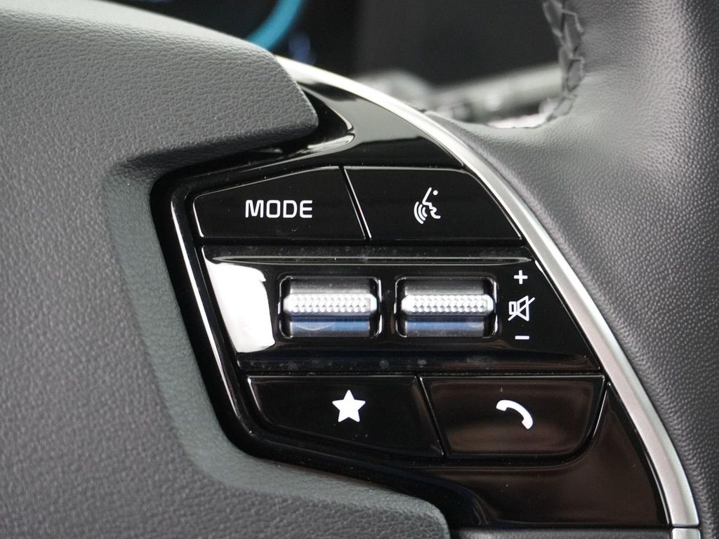 Kia Niro 1.6 GDi PHEV AHK | kamera | Apple Carplay