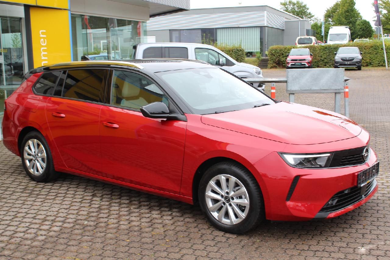 Fahrzeugabbildung Opel Astra ST 1.2T Elegance