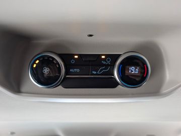 Ford Tourneo Custom Tit. 2.0 L1 NEUES MODELL