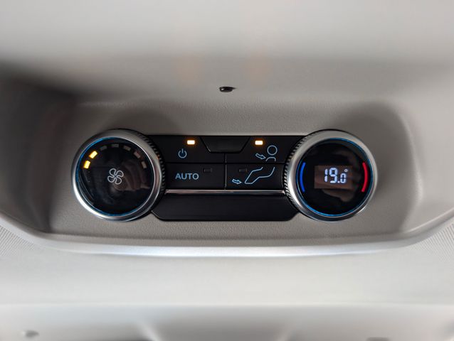 Ford Tourneo Custom Tit. 2.0 L1 NEUES MODELL