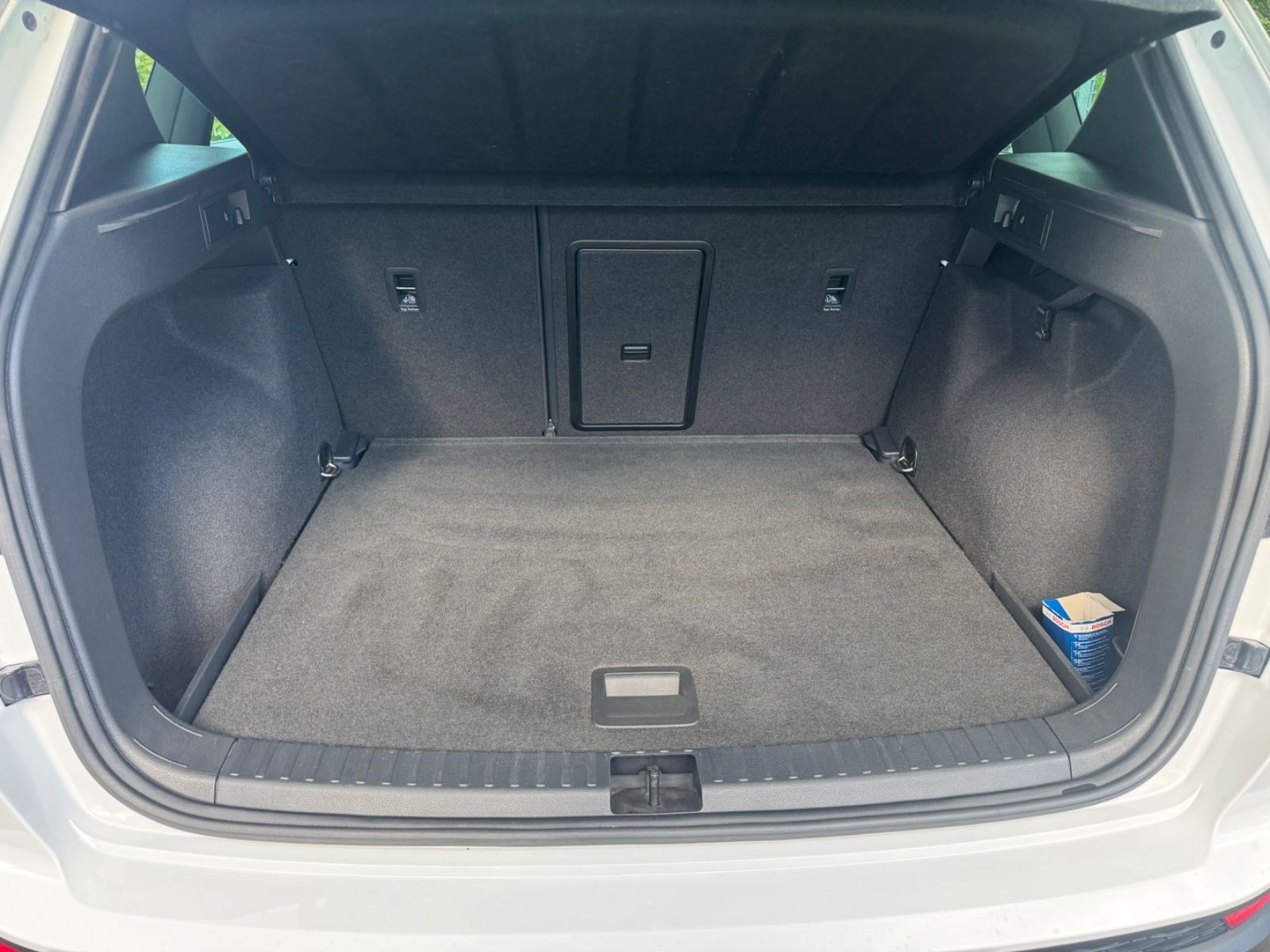 Fahrzeugabbildung SEAT Ateca Xcellence LED+Navi+AHK+Bluetooth