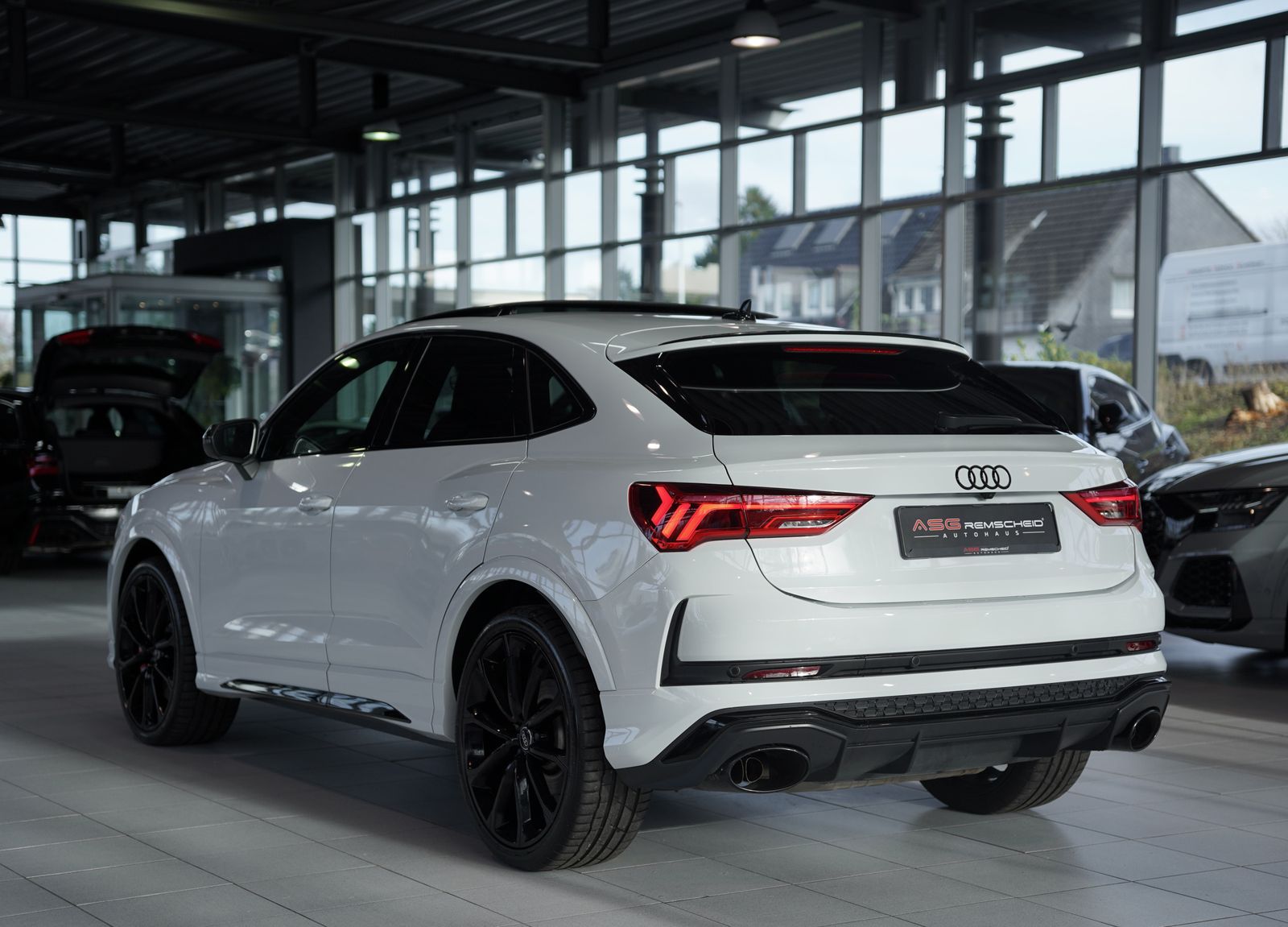 Audi Rsq3