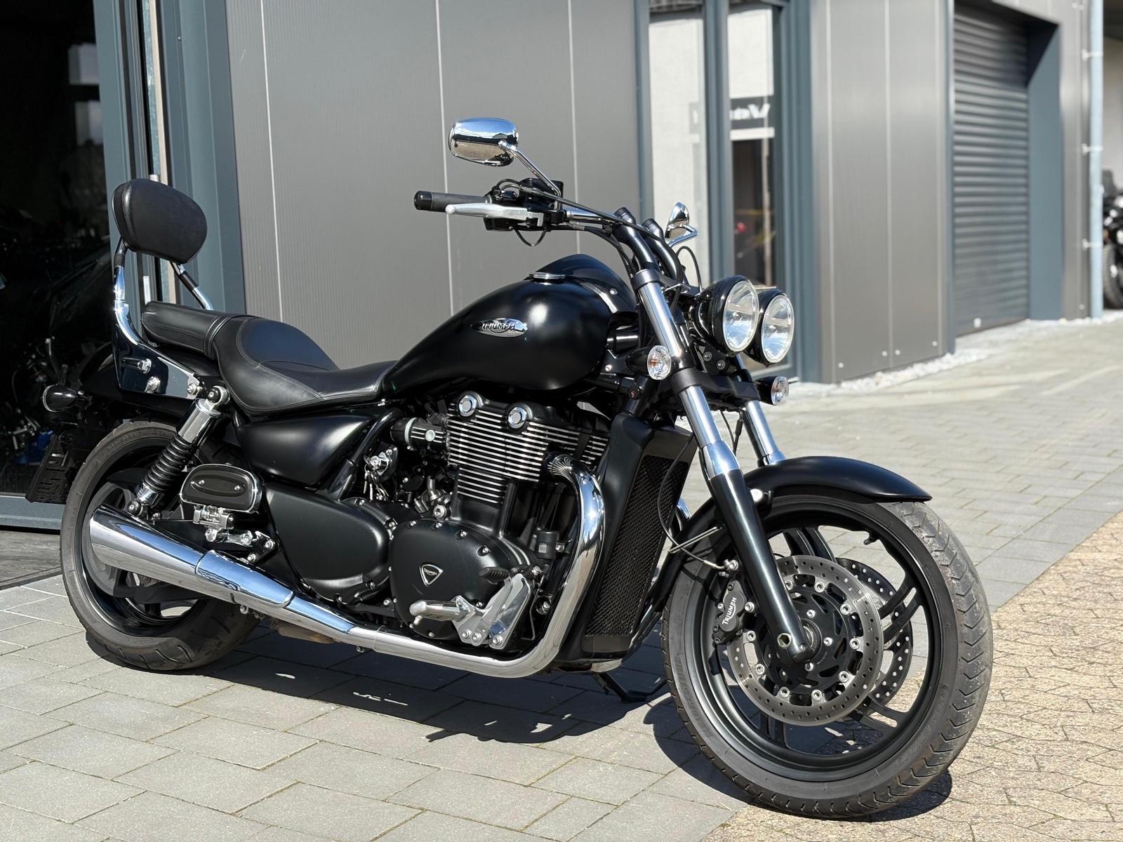 Triumph Thunderbird Storm 1700 *Top Zustand*