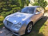 Mercedes-Benz C 180 KOMPRESSOR Sportcoupé - - Mercedes-Benz C 180: Sportcoupe