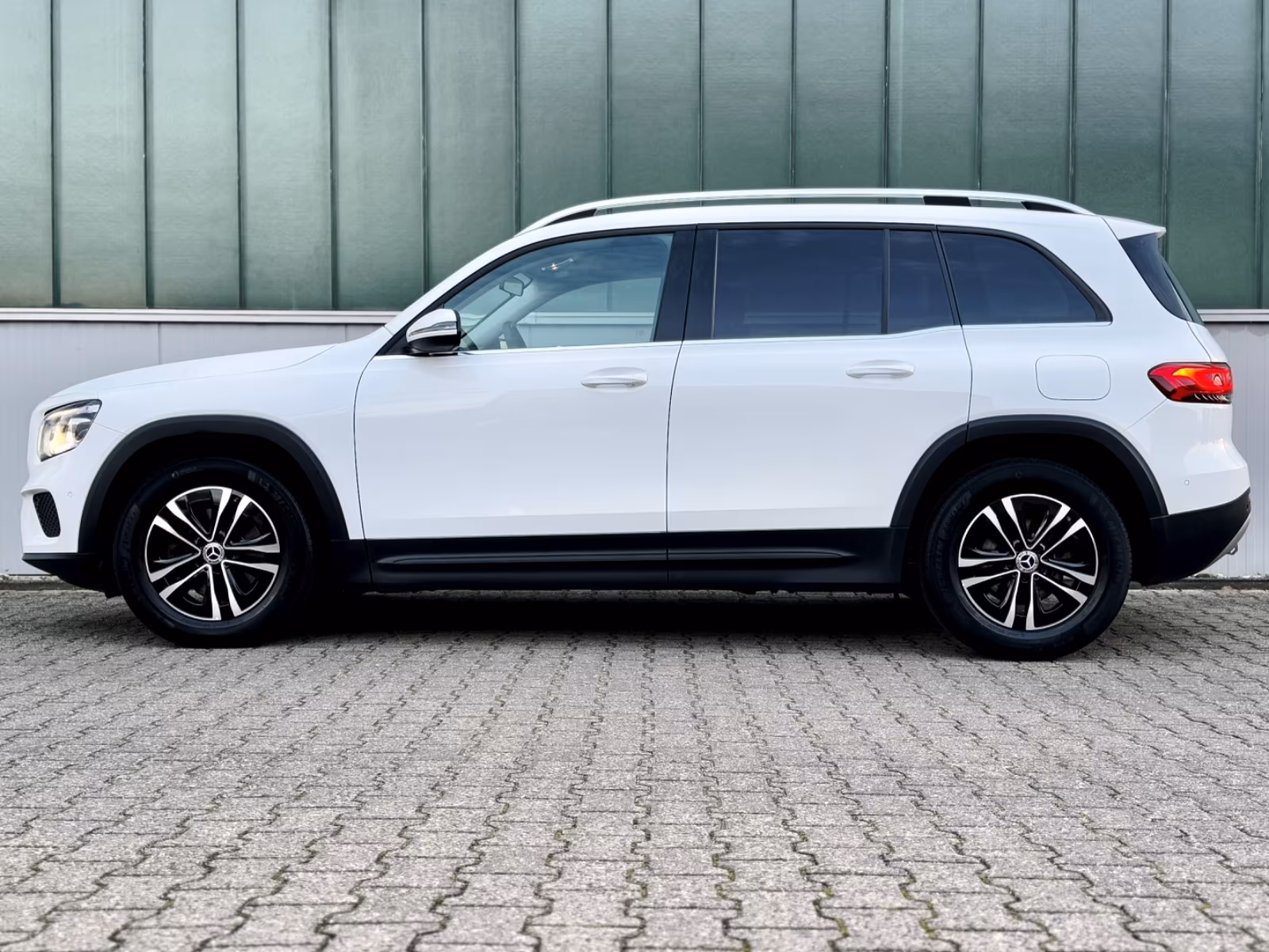 Mercedes-Benz GLB d Style *CAM LED AHK NAVI*, миниатюра 3