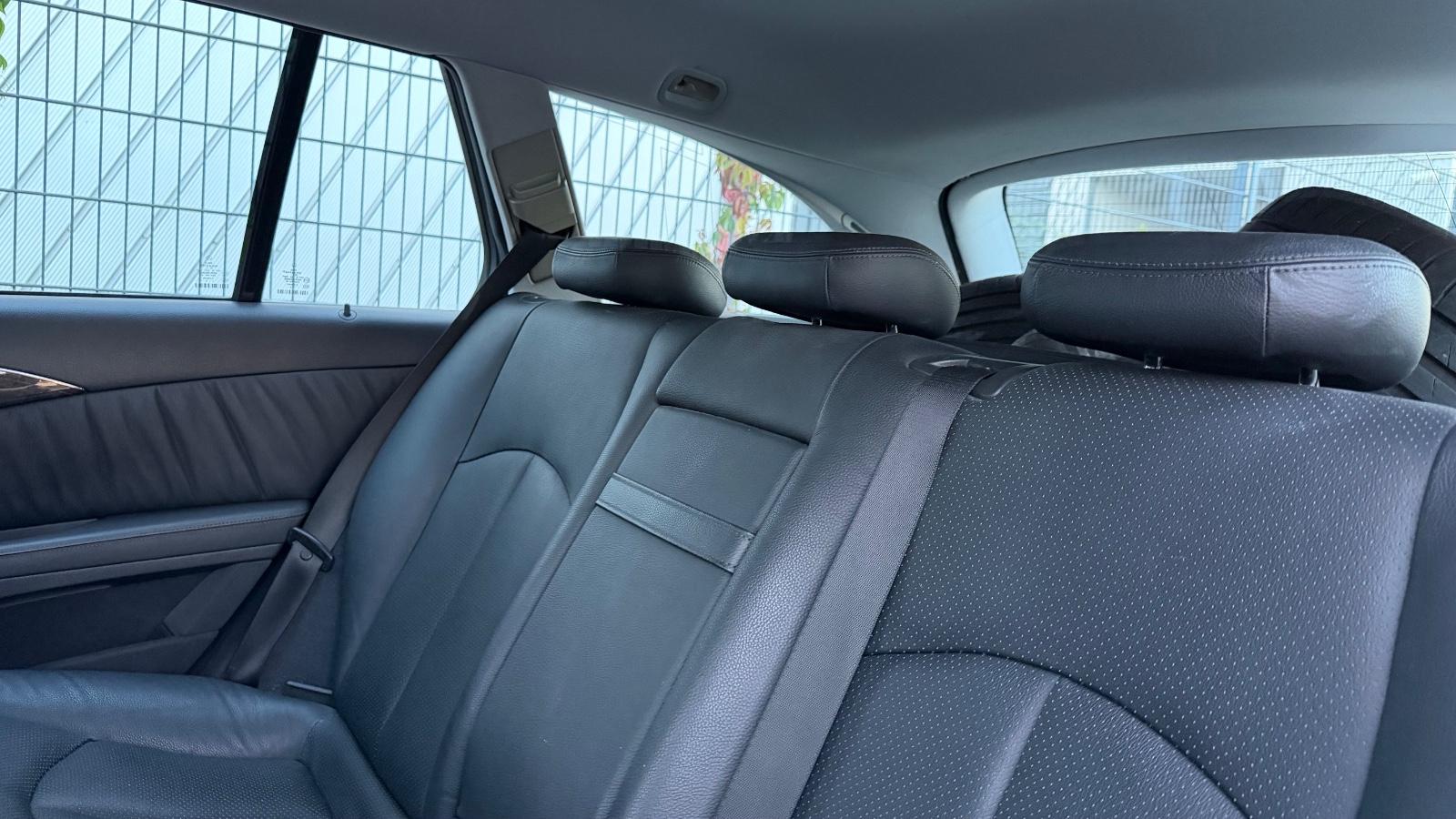 Mercedes-Benz E280 2005 — photo 13