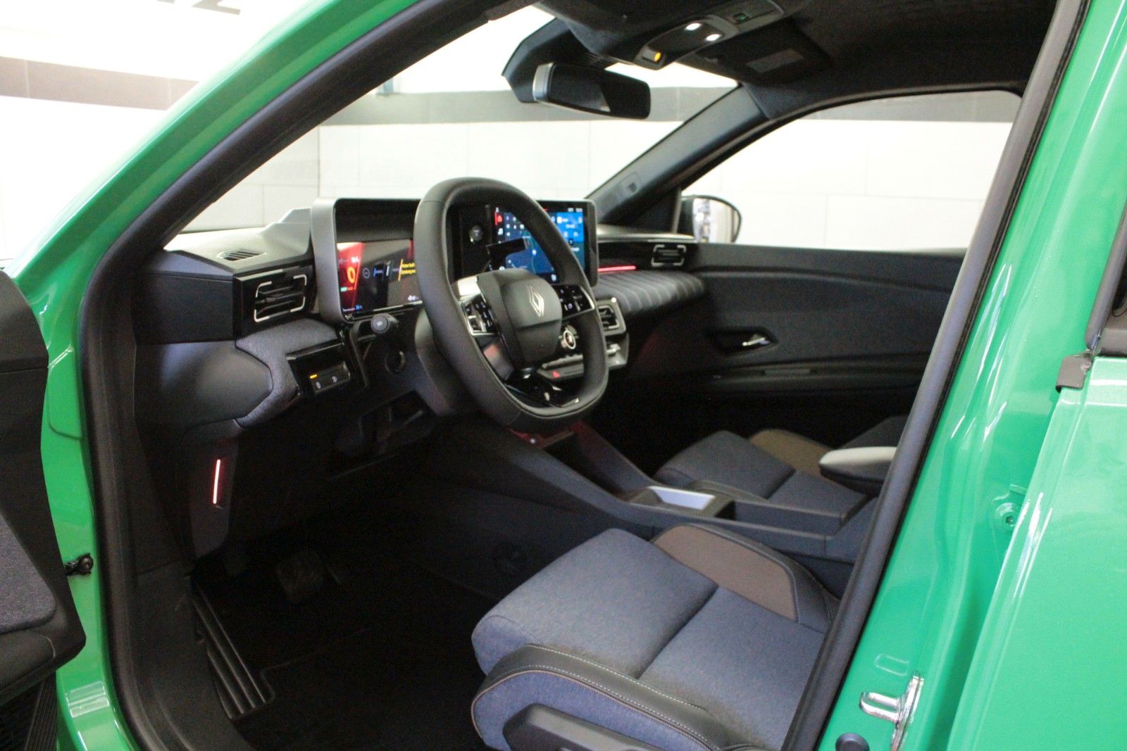 Fahrzeugabbildung Renault R 5 150 Comfort Range *Winter-Komfort-Paket*