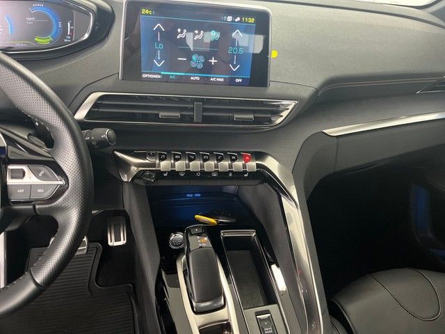 3008 Hybrid4 300 GT