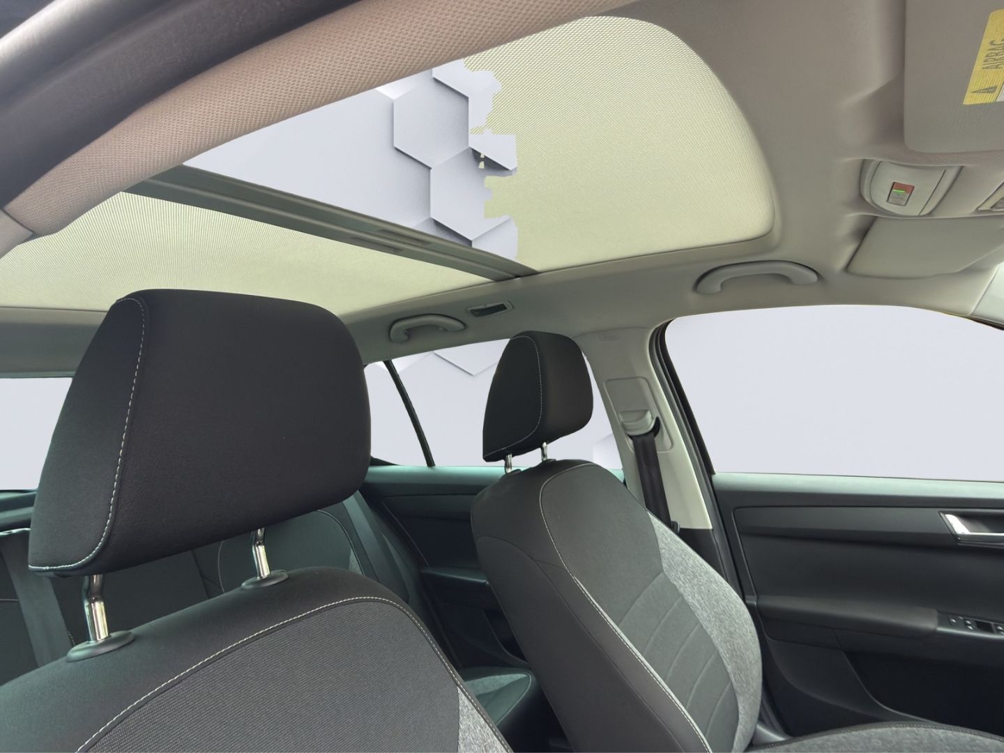 Fabia 1.0 TSI Drive PanoDach PDC ACC Rückfahrkam