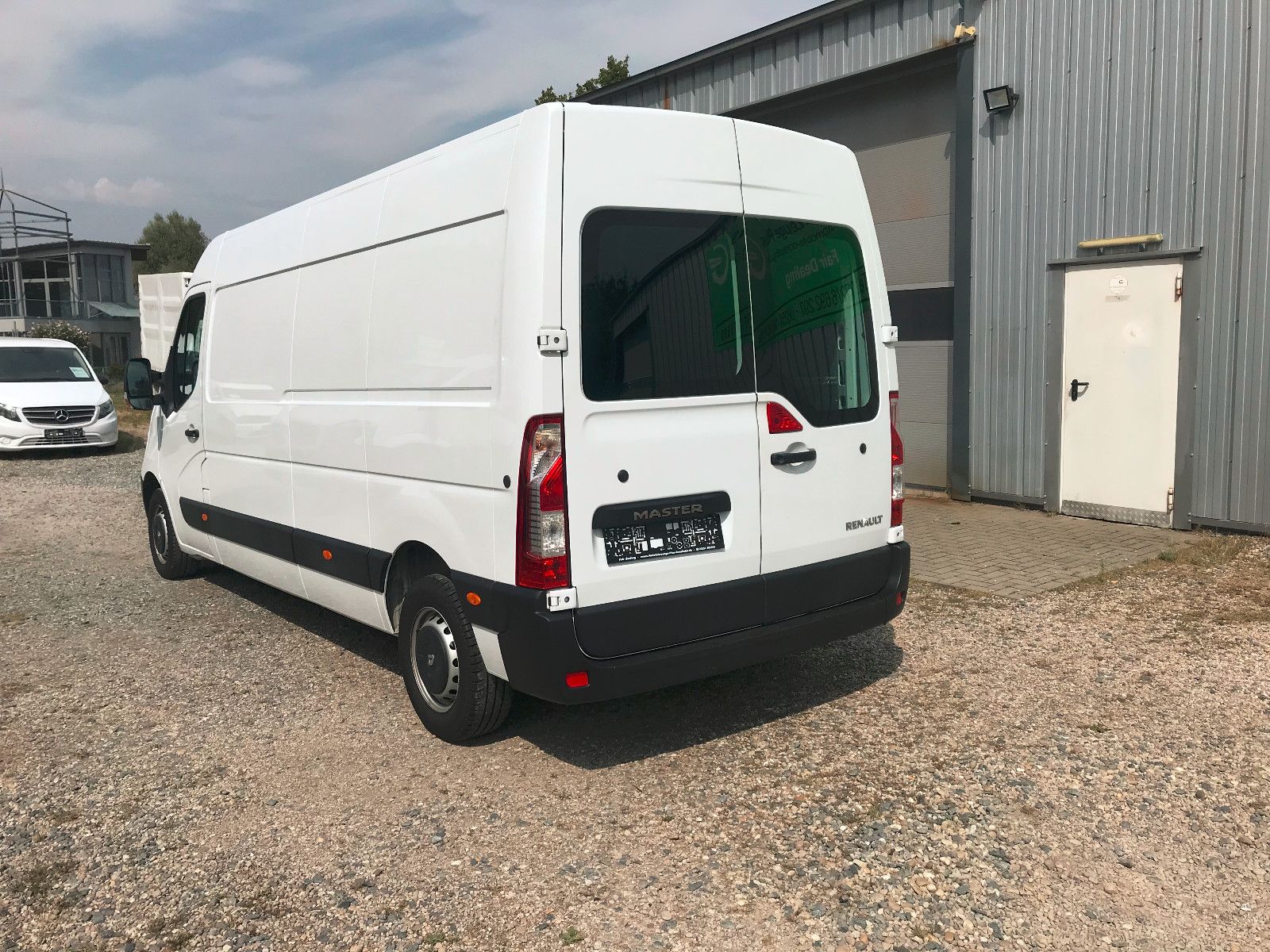 Fahrzeugabbildung Renault Master III Kasten L3H2 HKa 3,5t,1Hd,62870km
