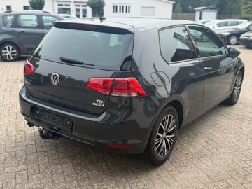 Volkswagen Golf - 4
