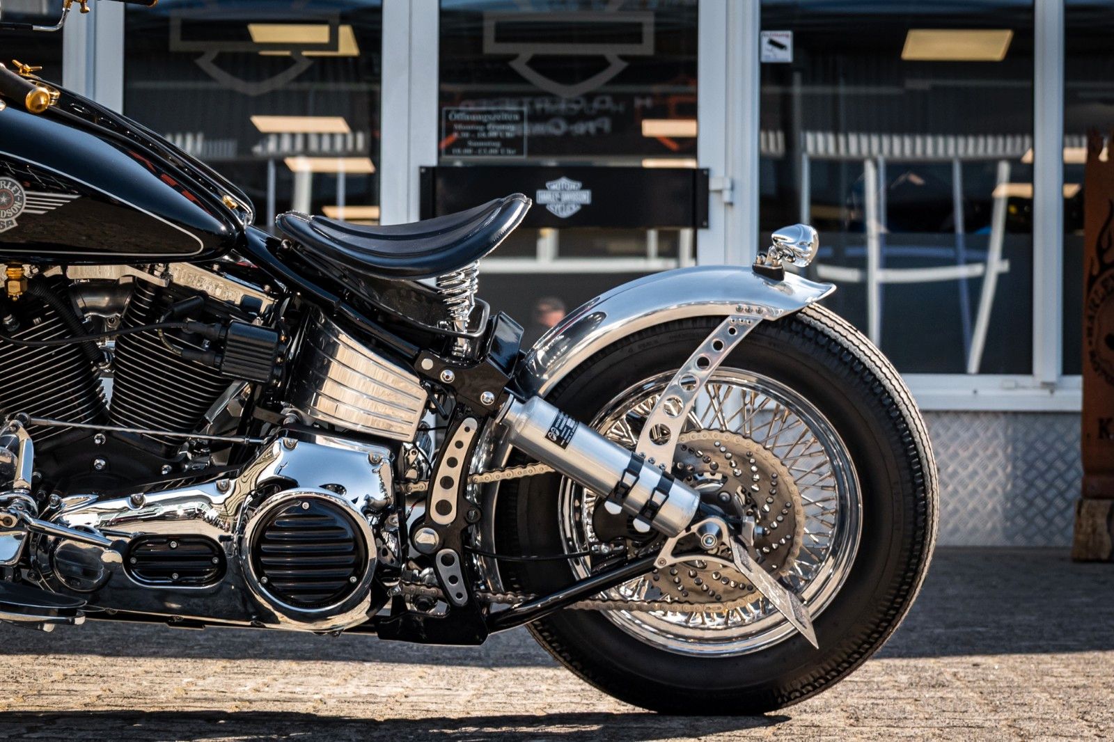 Fahrzeugabbildung Harley-Davidson Heritage Springer FLSTC 1989 Oldschool Custom