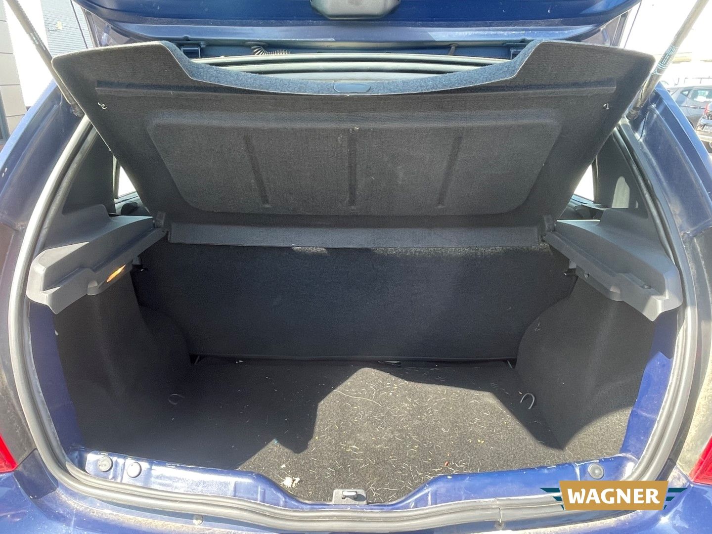 Fahrzeugabbildung Dacia Sandero Ambiance 1.4 MPI wenig Kilometer