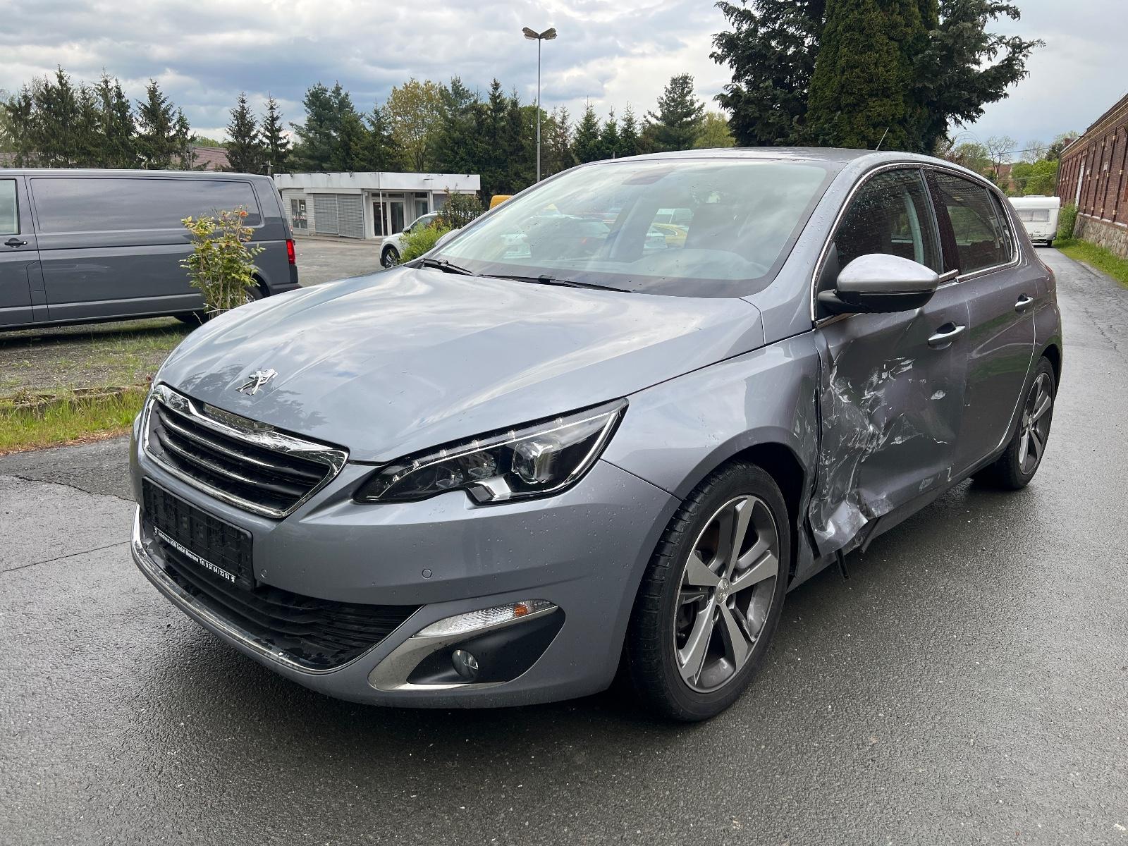 Peugeot 308 Allure*UNFALLSCHADEN