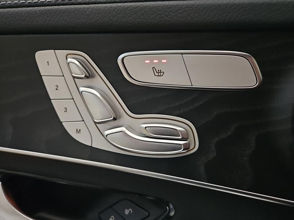 Fahrzeugabbildung Mercedes-Benz GLC 400 d 4M AMG AHK Standhzg. Massage HUD Airm.
