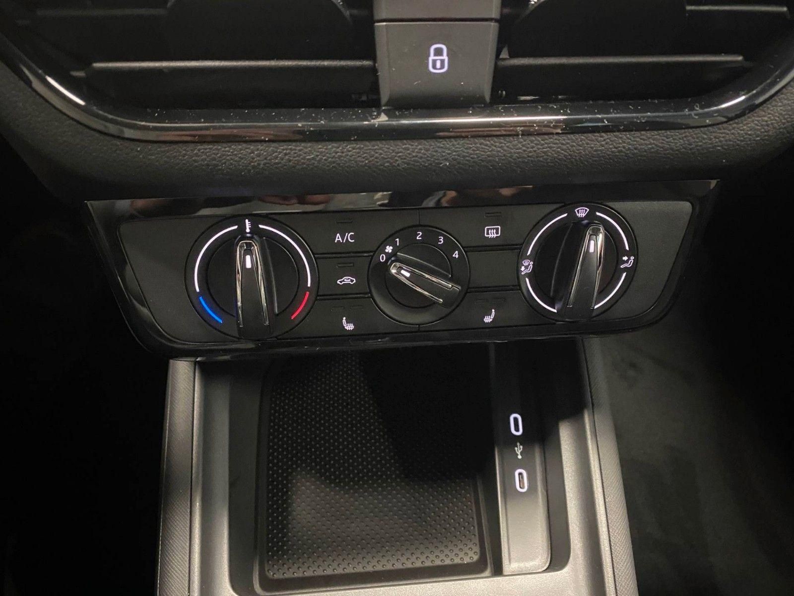 Fahrzeugabbildung SKODA Kamiq 1.0 TSI DSG Essence+GARANTIE 2031+100tKM++